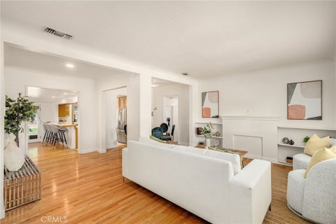 Tiny photo for 504 N Reese Place, Burbank, CA 91506 (MLS # GD26158161)