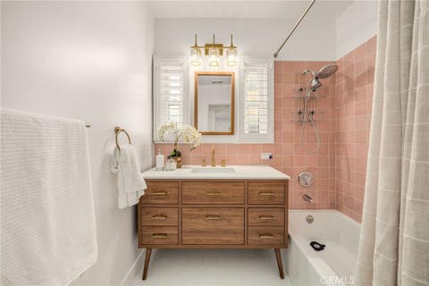 Tiny photo for 504 N Reese Place, Burbank, CA 91506 (MLS # GD26158161)