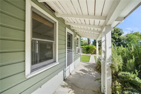 Tiny photo for 504 N Reese Place, Burbank, CA 91506 (MLS # GD26158161)