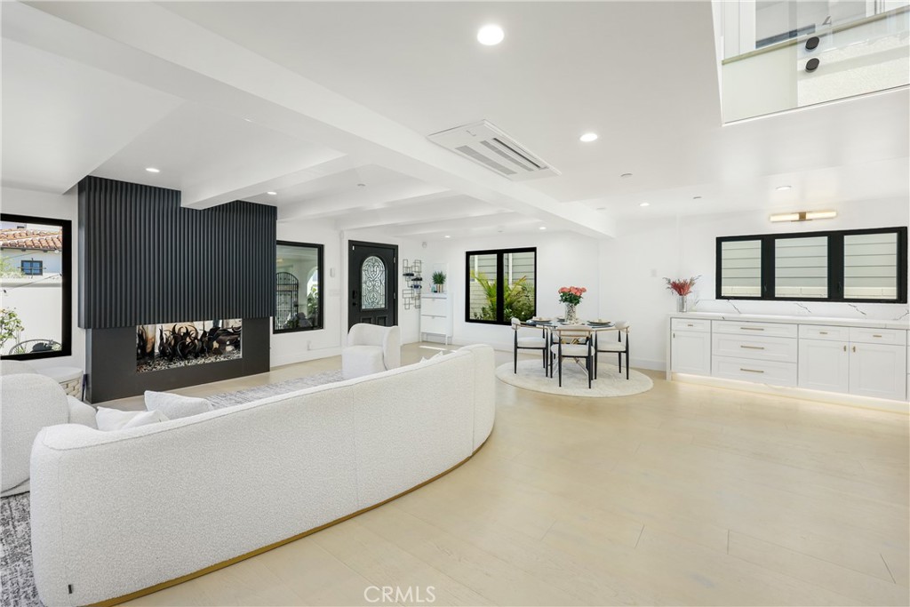 209 Via Koron, Newport Beach CA 92663 - Photo 10