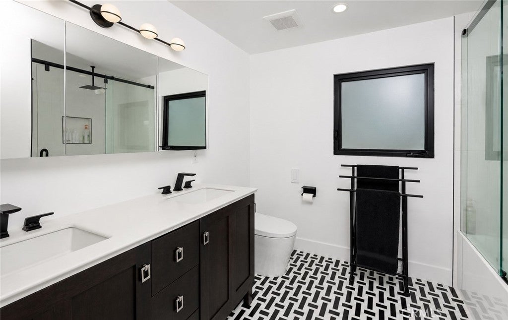 209 Via Koron, Newport Beach CA 92663 - Photo 47