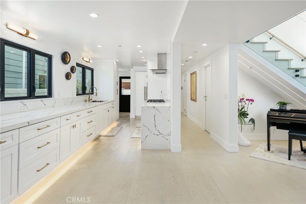 209 Via Koron, Newport Beach CA 92663 - Photo 20