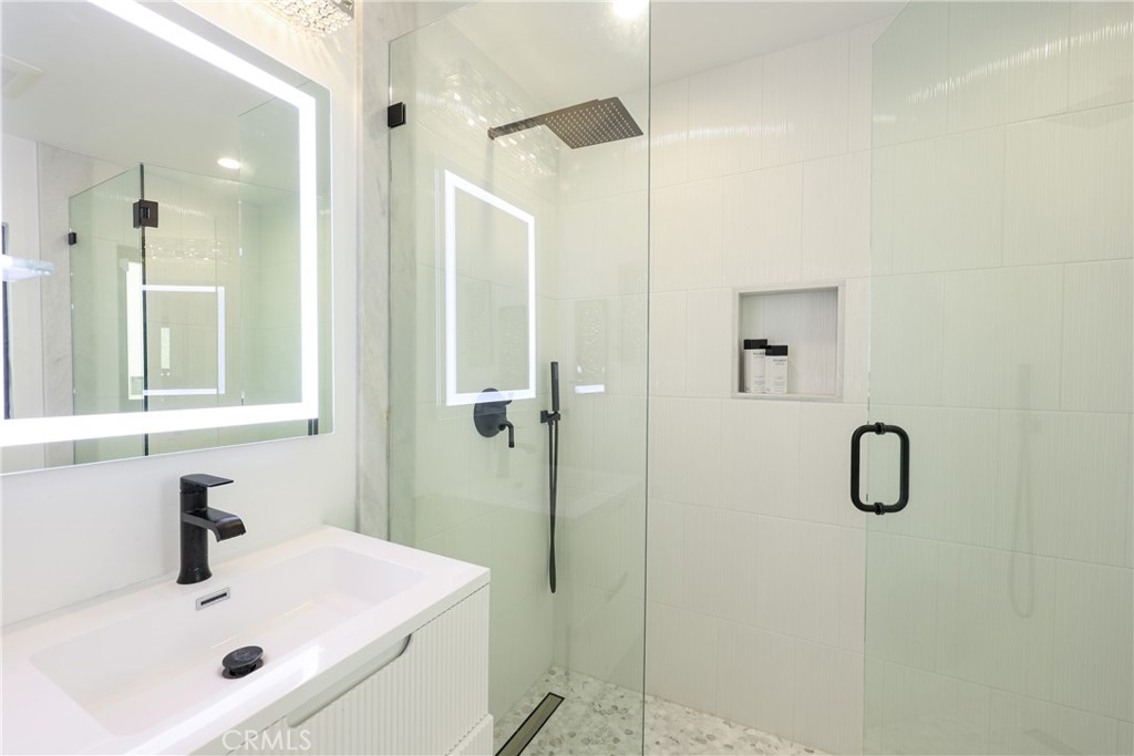 209 Via Koron, Newport Beach CA 92663 - Photo 45