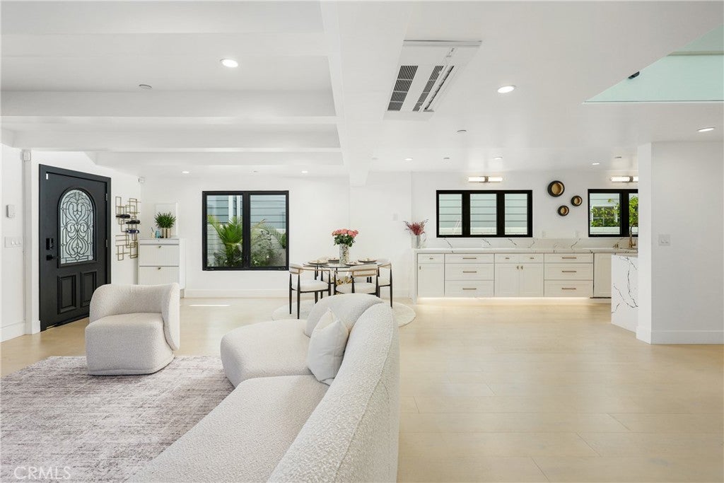 209 Via Koron, Newport Beach CA 92663 - Photo 13