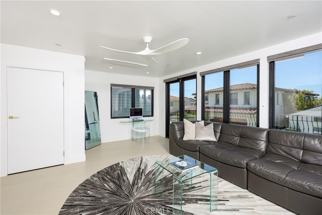 209 Via Koron, Newport Beach CA 92663 - Photo 38
