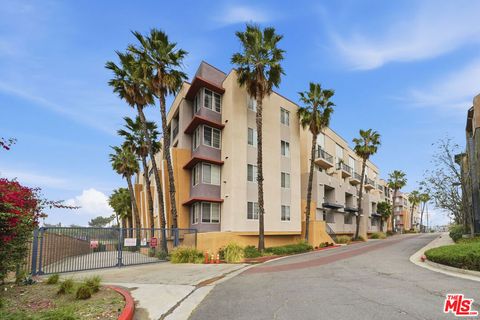 Photo of Los Angeles, CA 90031 (MLS # 26674015)