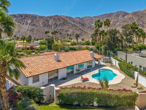 Photo of 51300 Avenida Alvarado, La Quinta, CA 92253 (MLS # 219143346DA)