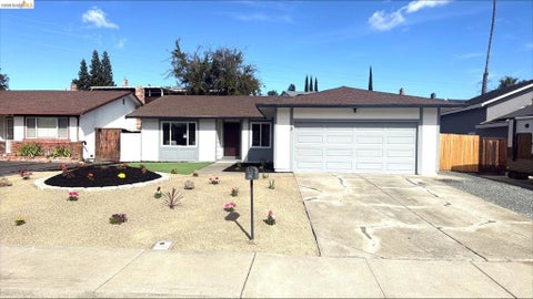 Photo of 113 Daphne Ct CT, Antioch, CA 94509 (MLS # 41152407)