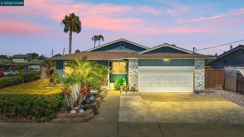 Photo of 1 N Lake Cir, Antioch, CA 94509 (MLS # 41140909)