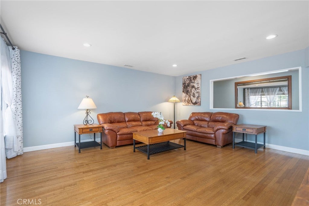 5255 W 141st Street
