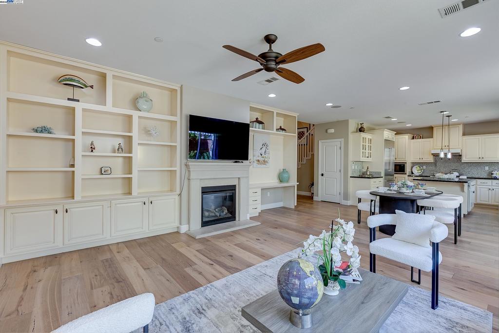 DUBLIN RANCH - Residential