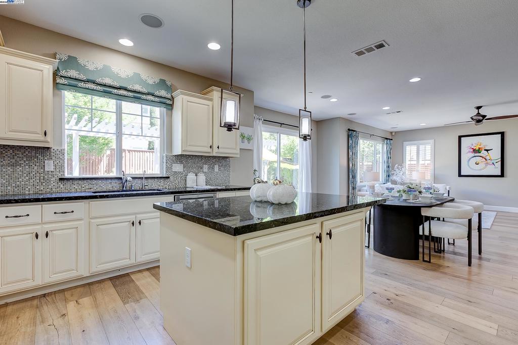 DUBLIN RANCH - Residential