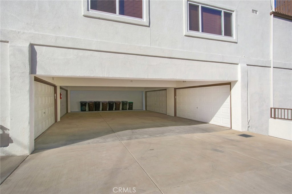 251 Avenida Madrid