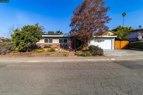 Photo of 208 208 Los Gatos Ave Ave, Vallejo, CA 94589 (MLS # 41123270)