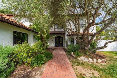 Photo of 23 Country Meadow Road, Rolling Hills Estates, CA 90274 (MLS # SB25087859) Photo of 23 Country Meadow Road, Rolling Hills Estates, CA 90274 (MLS # SB25087859)