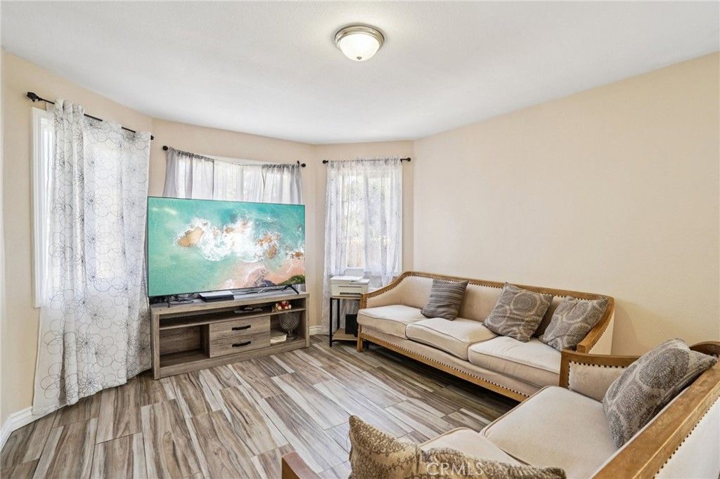 Photo of 1782 W 36th Pl Pl, Los Angeles, CA 90018 (MLS # PW25238340)