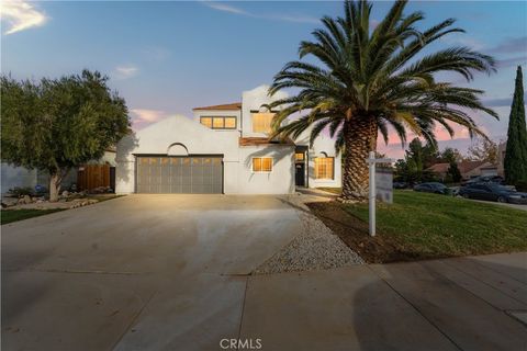 Photo of 38830 Calistoga Street, Palmdale, CA 93551 (MLS # SR25261395)