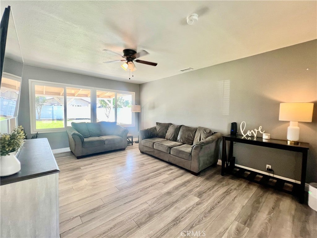 16708 E Bellbrook