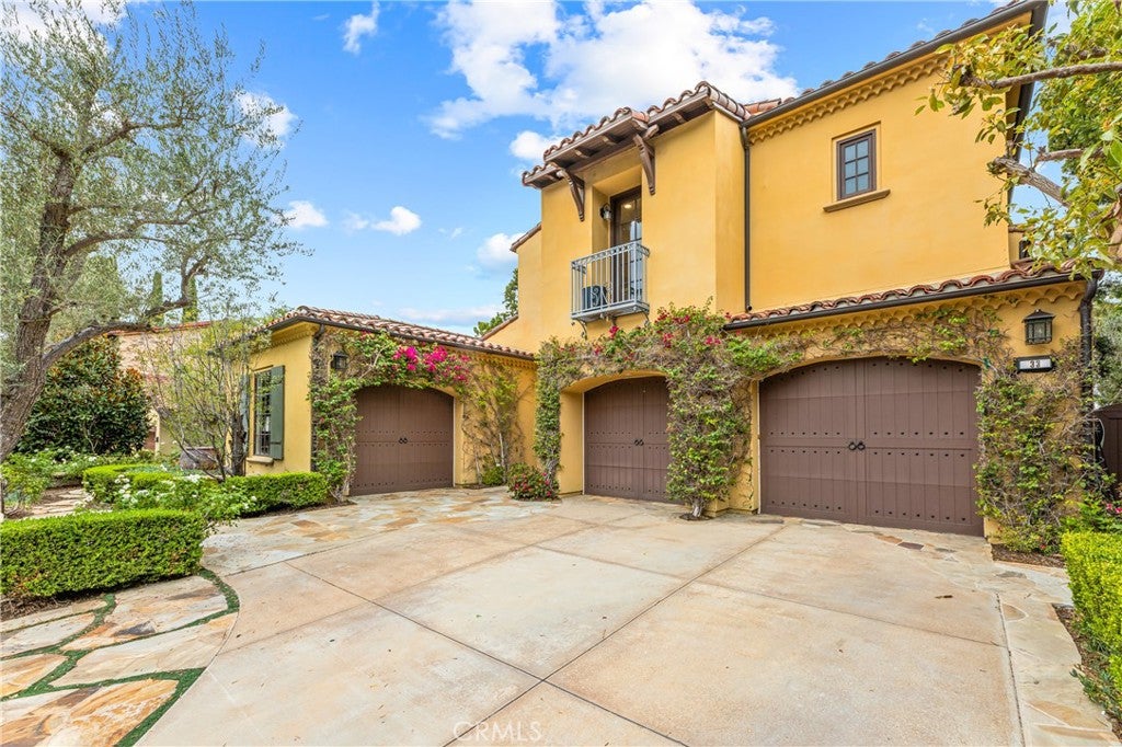 Photo of 33 Canyon, Irvine, CA 92603 (MLS # OC26221011)