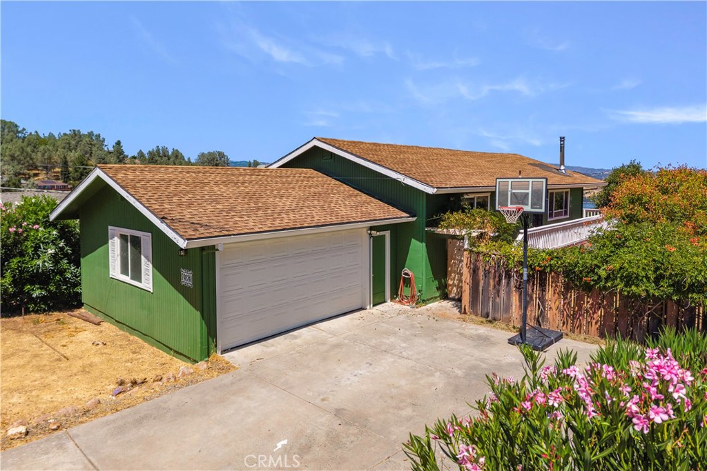 4583 Hawaina Way