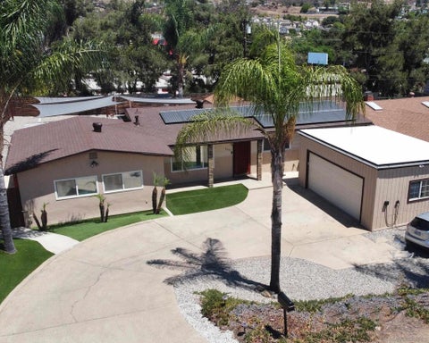 Photo of 9077 KAY JAY LANE LN, Lakeside, CA 92040 (MLS # 260017916SD)