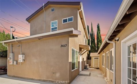 Photo of 3657 Mountain View Avenue, Pasadena, CA 91107 (MLS # CV26058923)