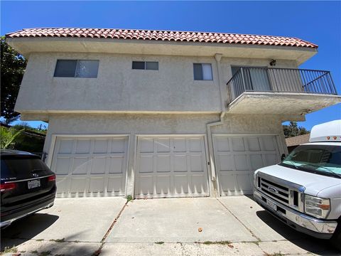 Photo of 551 W 40th St, San Pedro, CA 90731 (MLS # SB26033523)