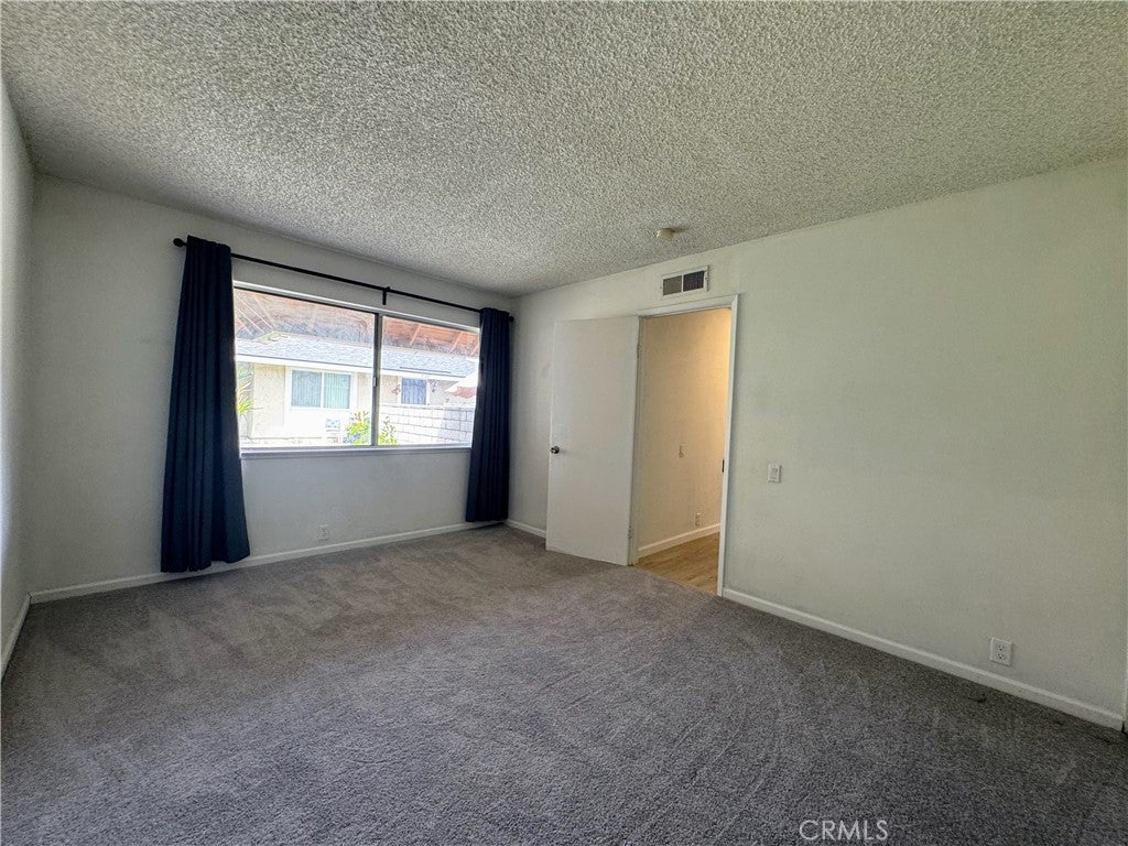 2109 Eveningside