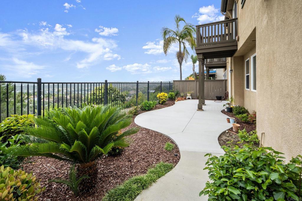 6410 Terraza Portico