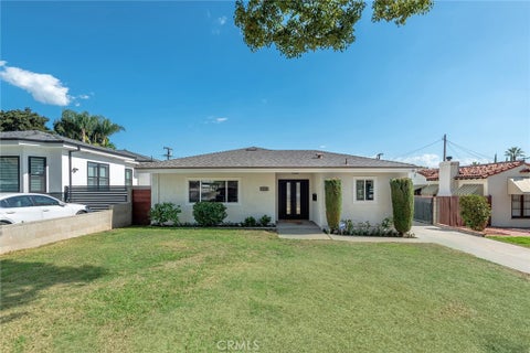 Photo of 1216 Alameda Avenue, Glendale, CA 91201 (MLS # SR26220896)