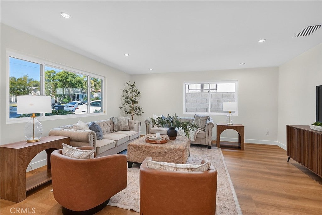1216 Alameda Avenue