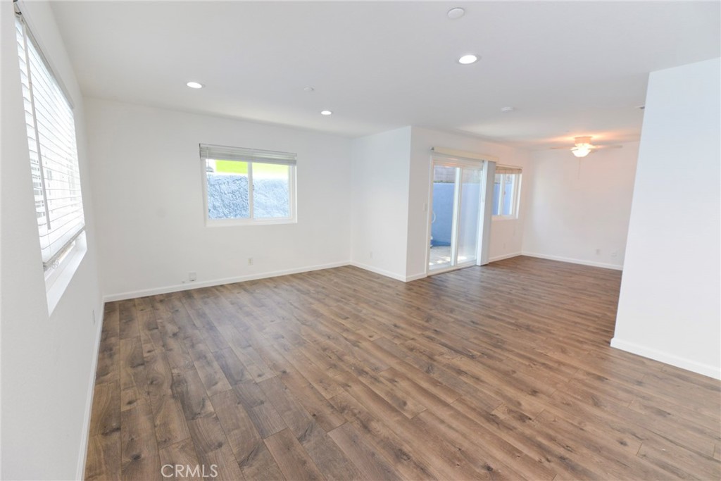 257 Avenida Victoria A