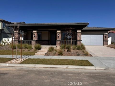 Photo of 481 Rose Street, Fillmore, CA 93015 (MLS # OC26026065)