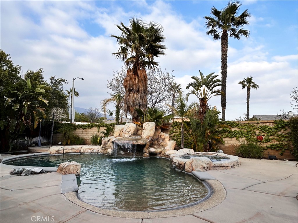 5743 Kendall Court