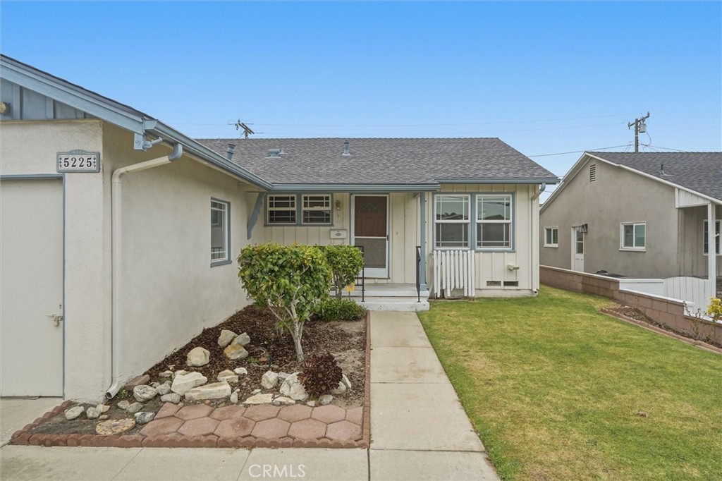 5225 Lenore