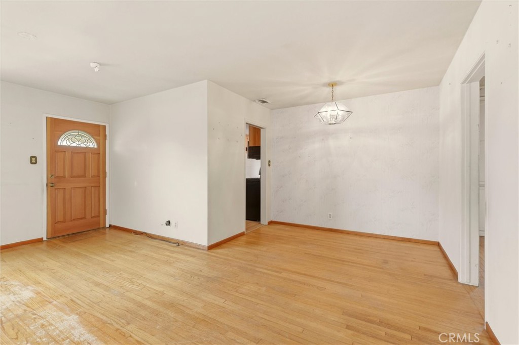 5225 Lenore