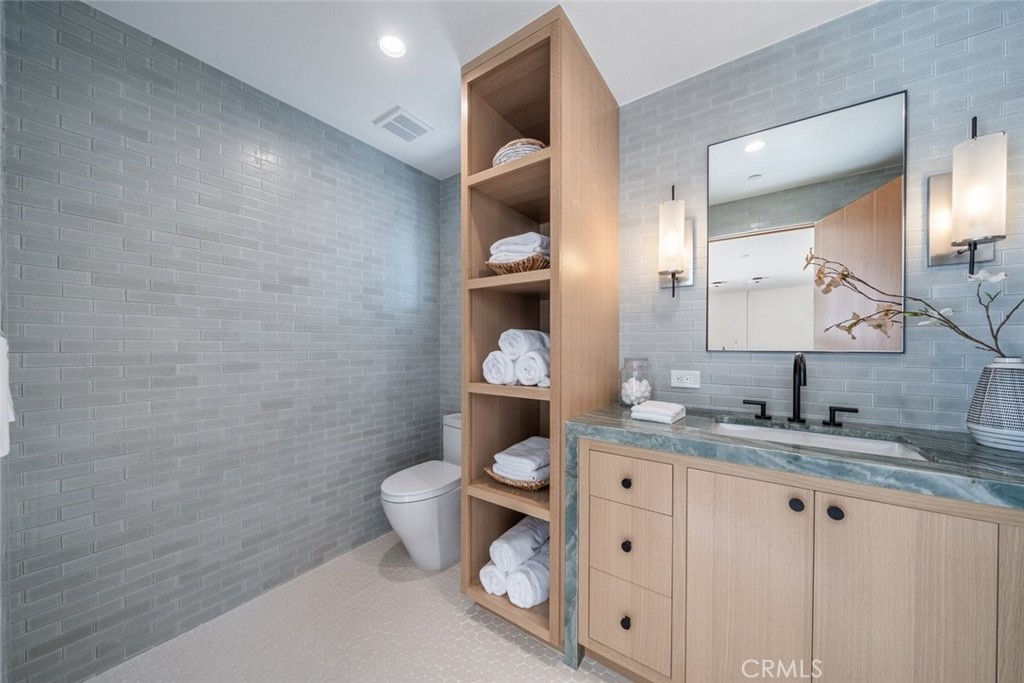 Ocean Vista Custom (OV) - Residential Lease