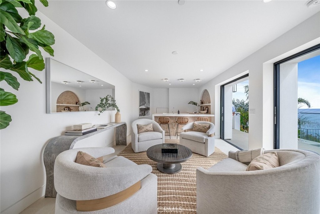 Ocean Vista Custom (OV) - Residential Lease