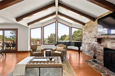 Photo of 4117 Vanetta Place, Studio City, CA 91604 (MLS # SR26020313)