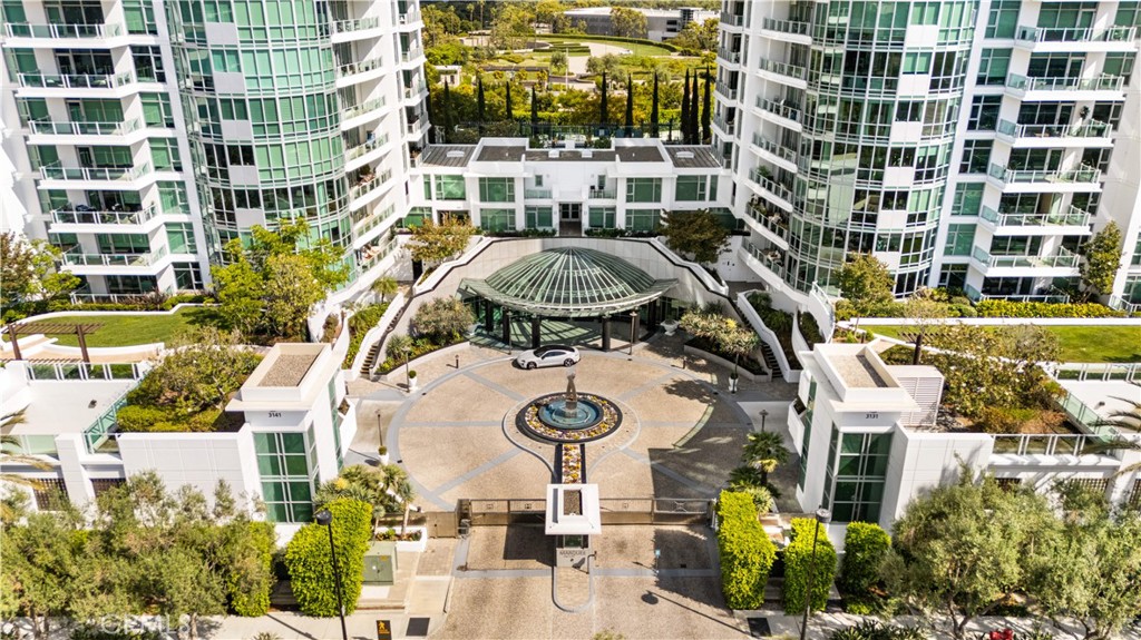 3131 Michelson Drive 706