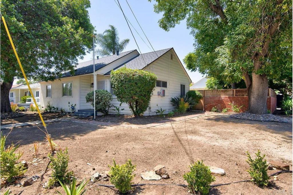 3272 Fairway Drive