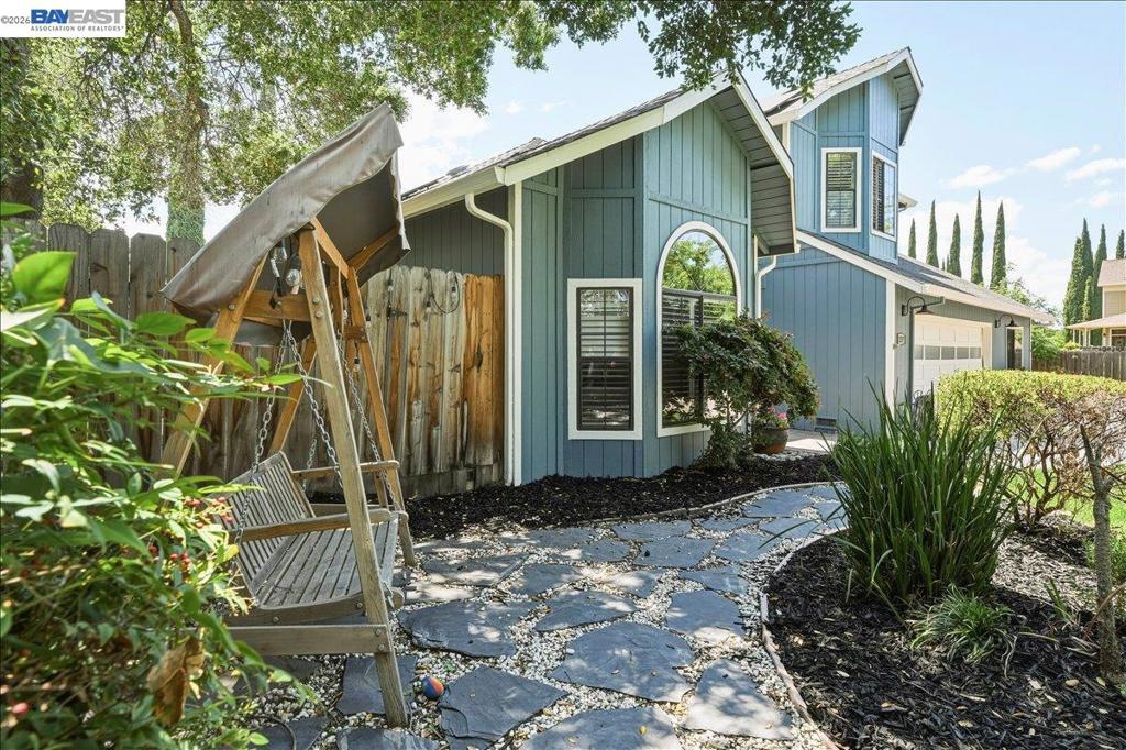 2377 College Ave