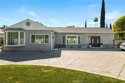 Photo of 15358 Cohasset, Van Nuys, CA 91406 (MLS # SR26012204)