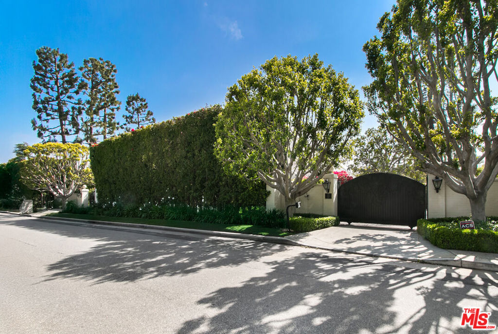 Holmby Hills - Residential