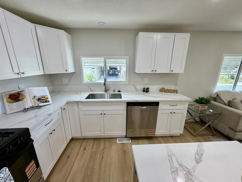 8301 Mission Gorge Road 233