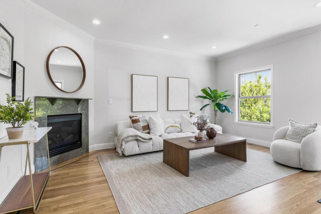 582 Abbot Avenue