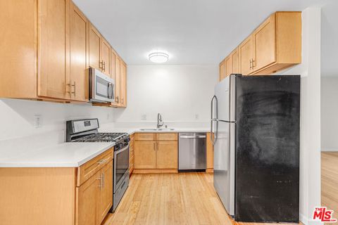 Photo of 2637 S Centinela Avenue #26, Santa Monica, CA 90405 (MLS # 25620637)