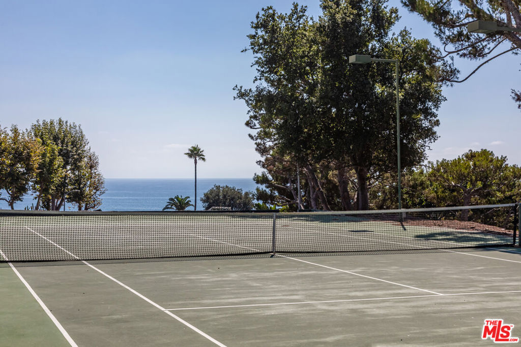 Edgewater Towers - Residential