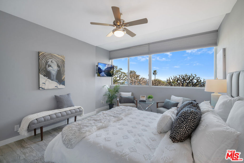 Edgewater Towers - Residential