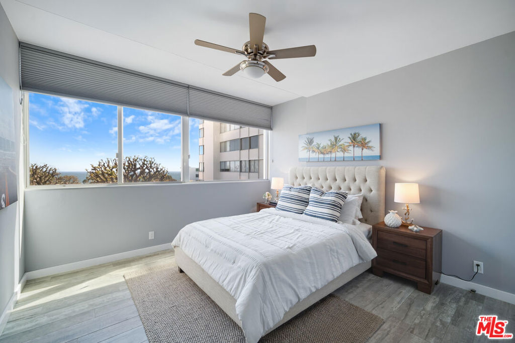 Edgewater Towers - Residential